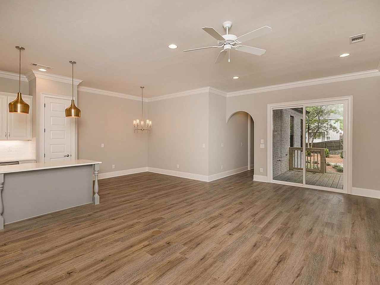 441 Sanders St #4 - Photo 4 of 6