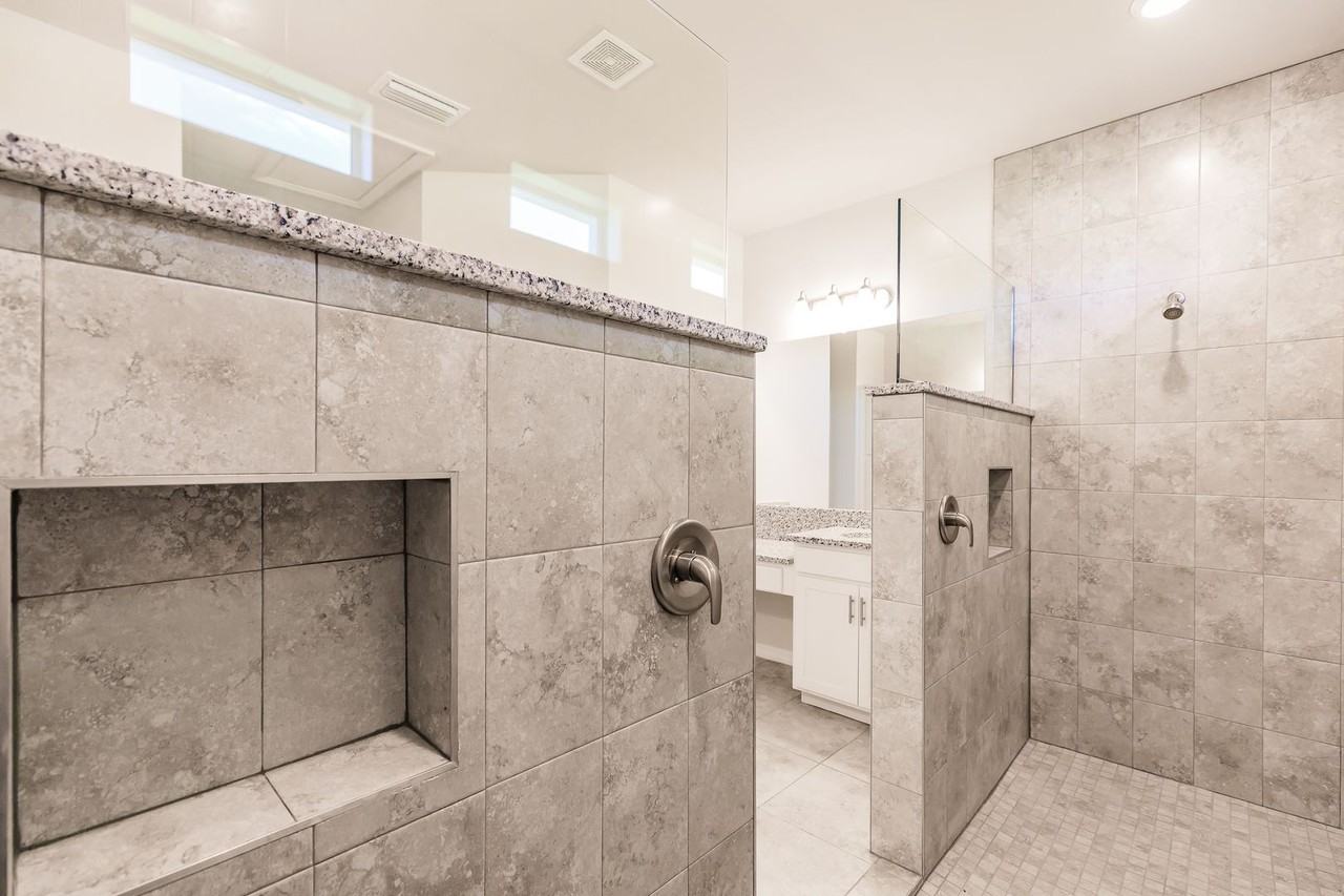 3408 Ne 12th Ave - Photo 5 of 13