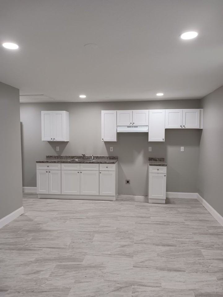 4211 Maine St - Photo 2 of 10