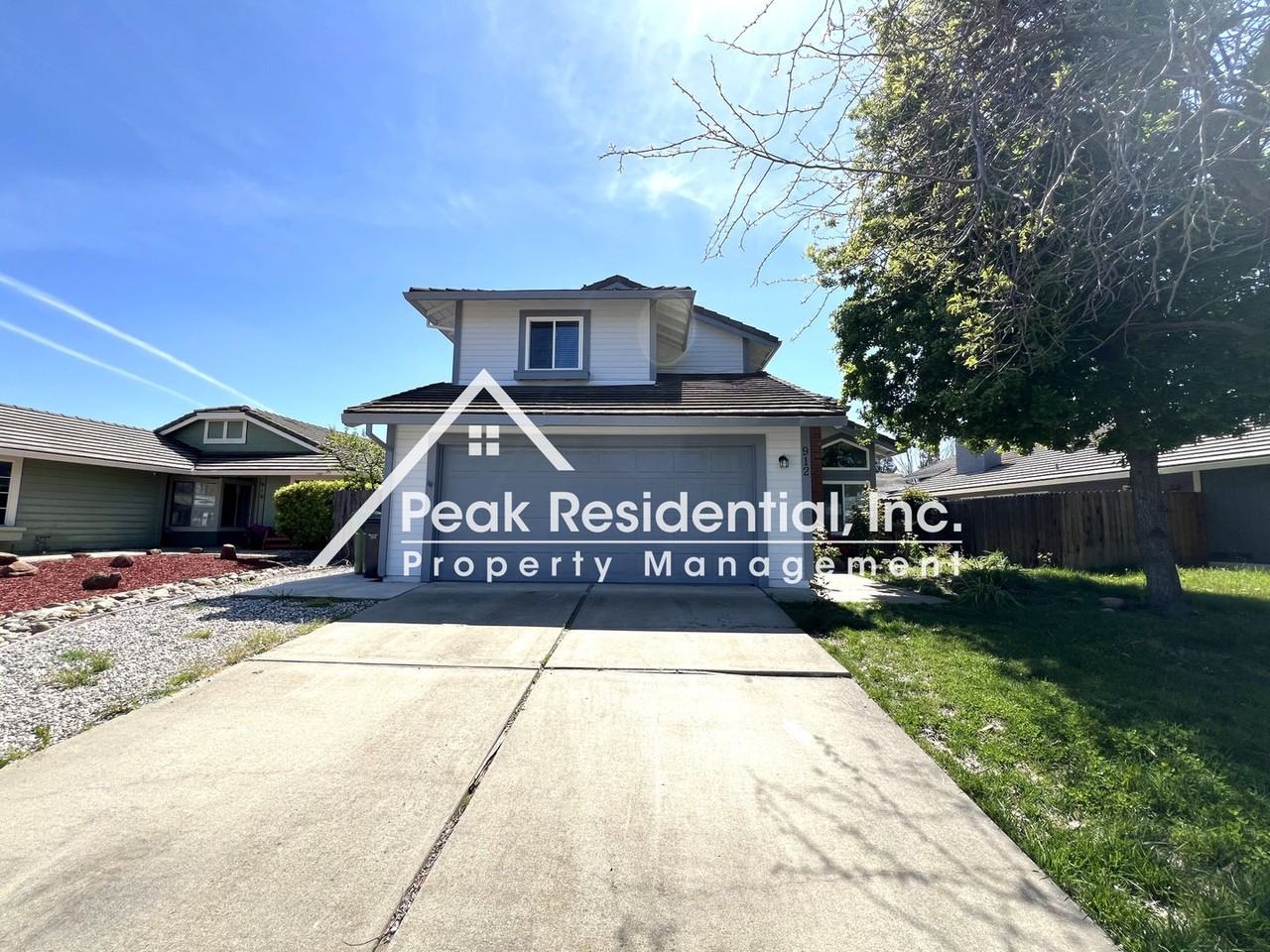 912 Vintage Oak Ave - Photo 2 of 23