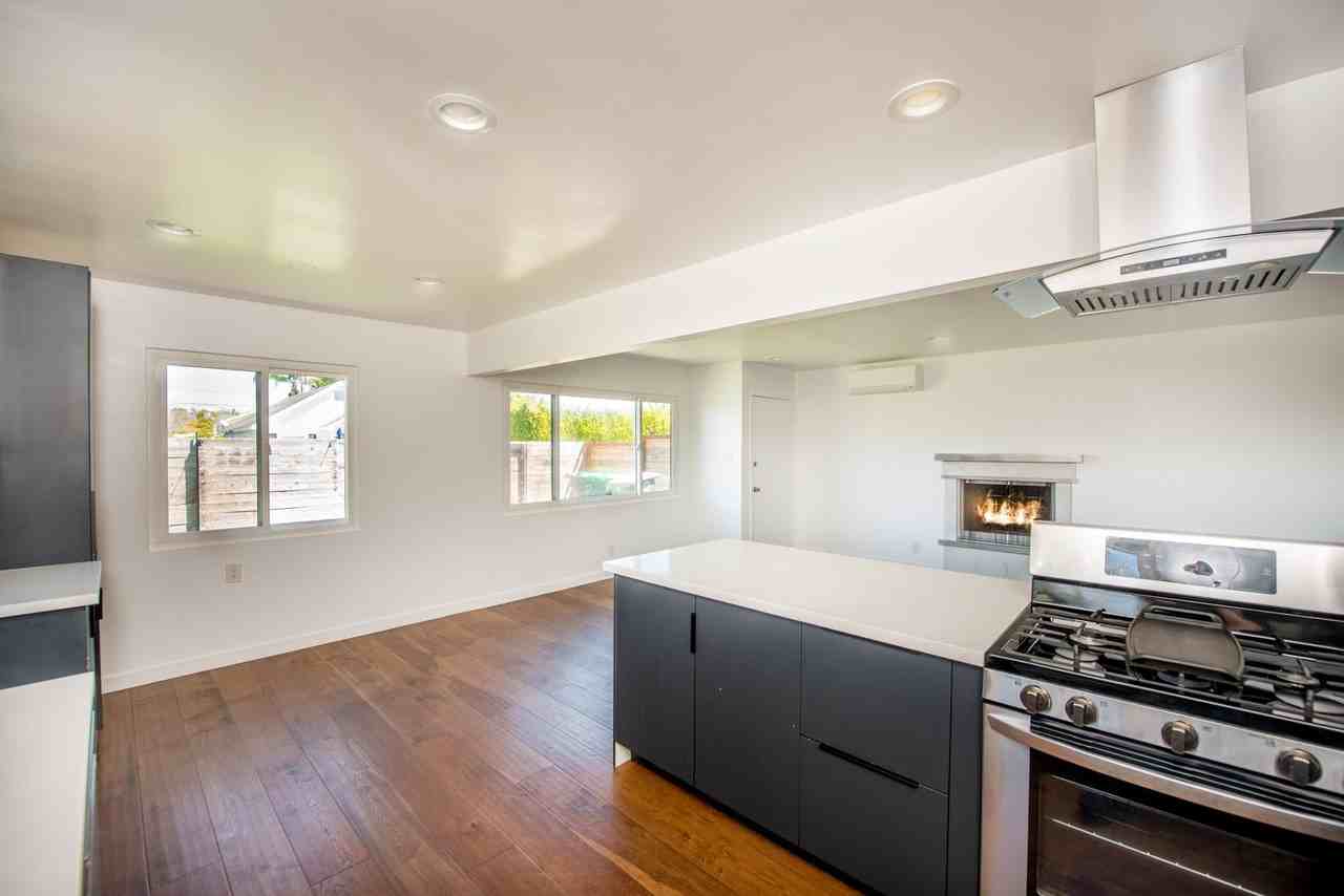 267 Costa Mesa St - Photo 6 of 20