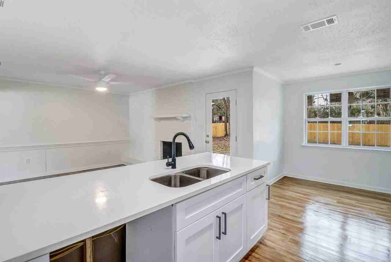 16 Beaver Run Dr - Photo 3 of 6