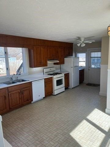 101 Main St - Photo 2 of 21