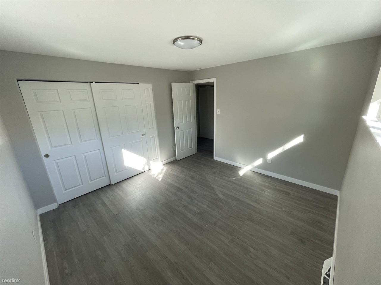 2253 S Lincoln St - Photo 3 of 9