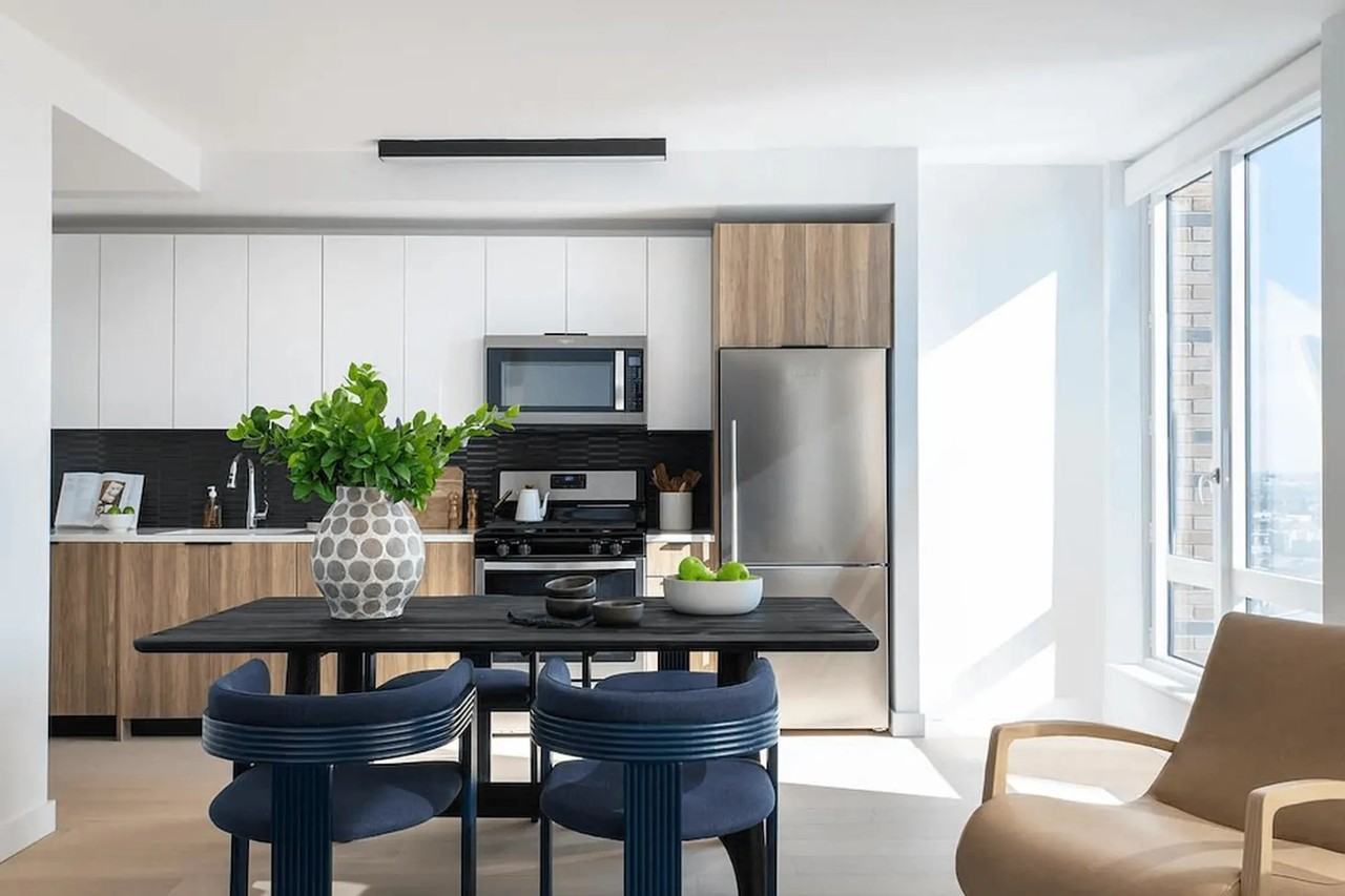 115 57th Ave - Photo 3 of 12