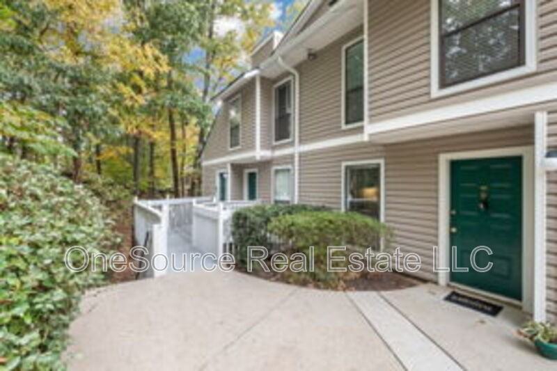 1101 Wynnes Ridge Cir Se - Photo 3 of 23