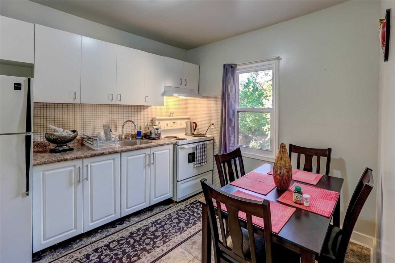 550 Harvie Ave - Photo 2 of 14