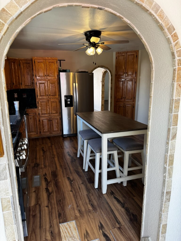 2306 New York Ave Sw - Photo 3 of 8