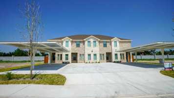 featured image of 404 Newport Ave