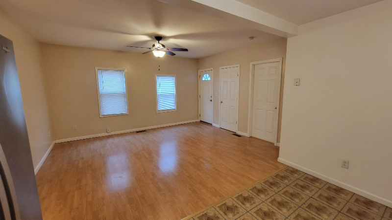 2441 W 5th St - Photo 2 of 9