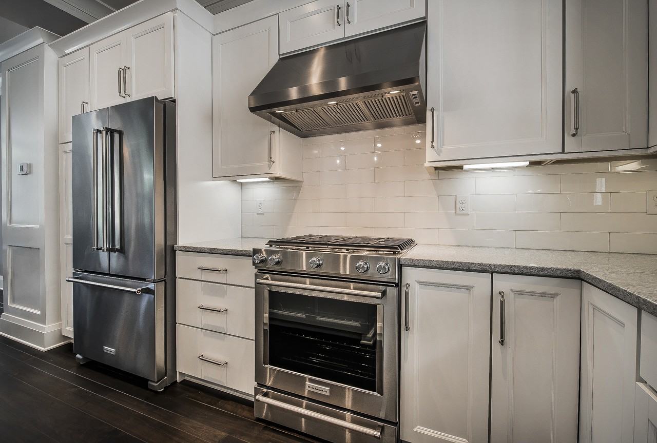 118 W Starr Ave - Photo 2 of 45