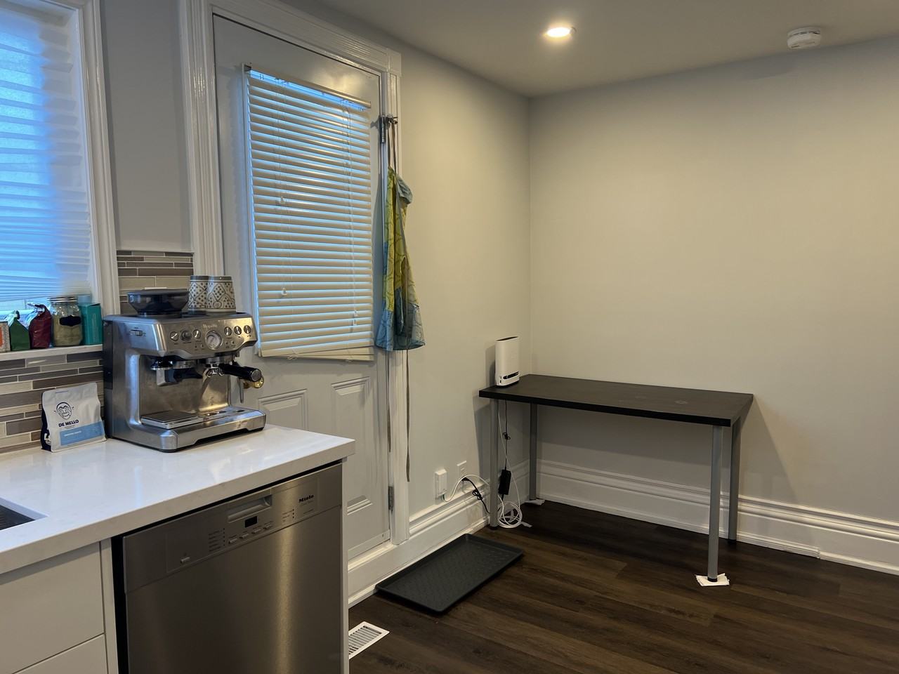 55 Major Street - Photo 3 of 5