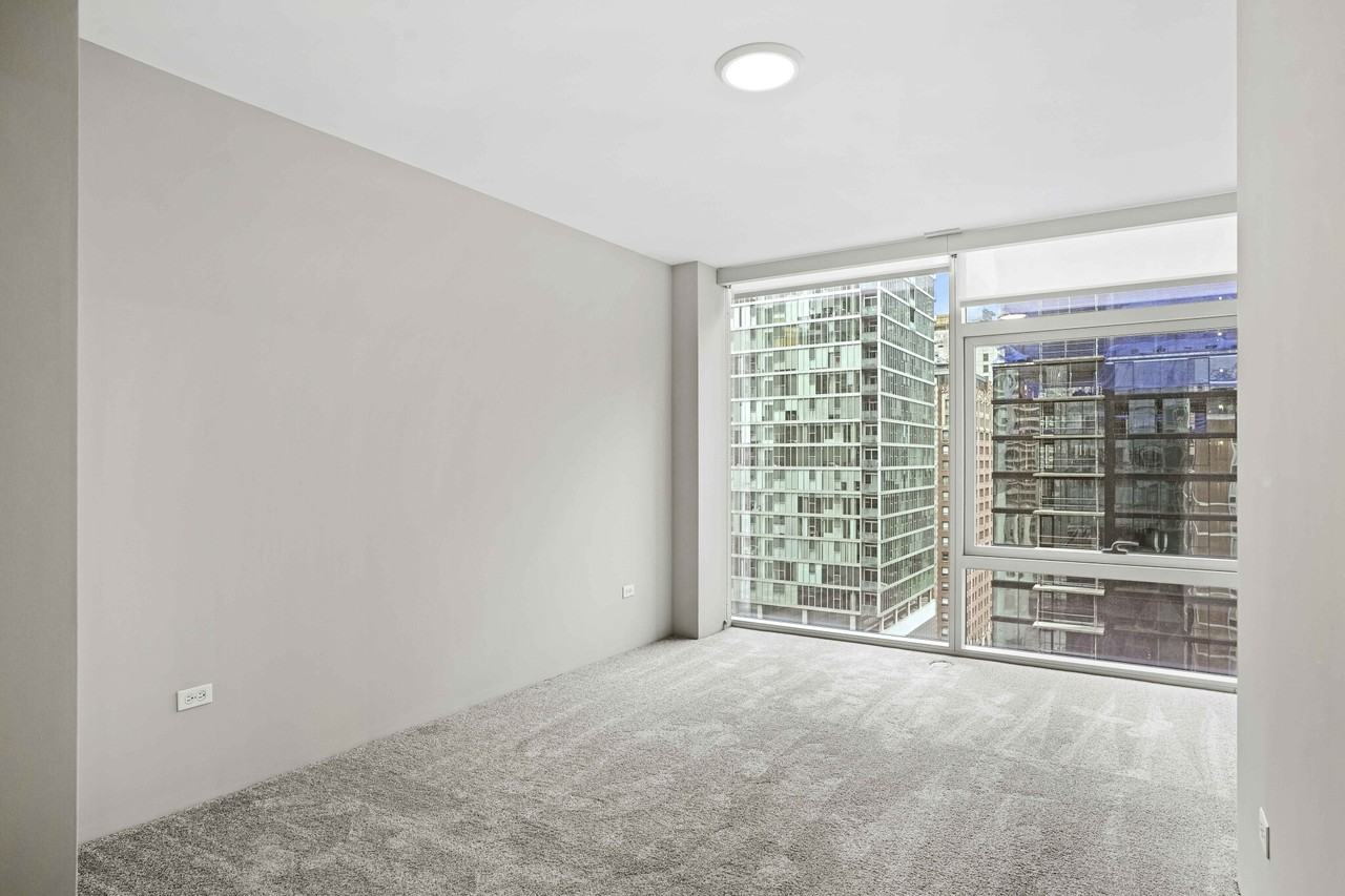 200 E Illinois St #1-1-5DEN - Photo 6 of 25