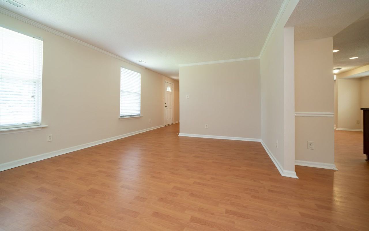 5520 Lacy Rd - Photo 6 of 39