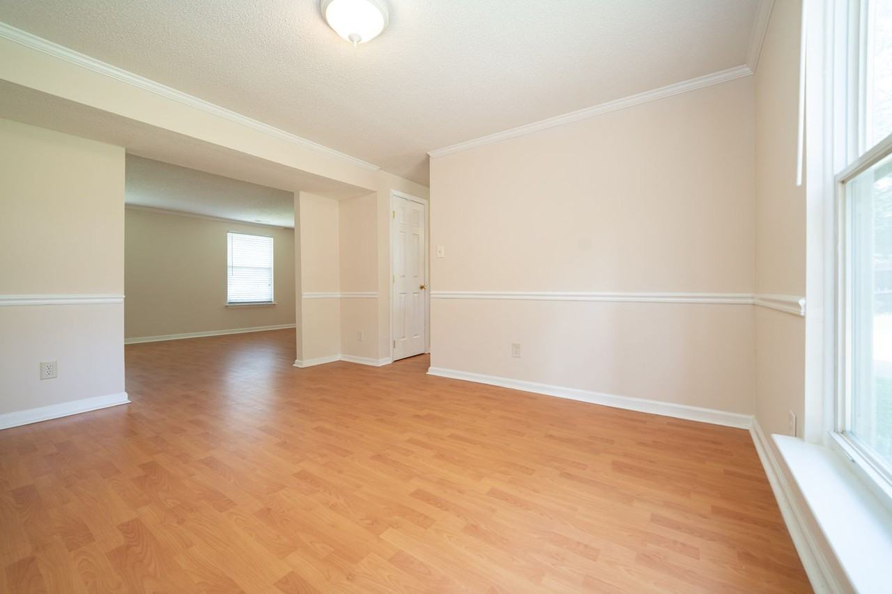 5520 Lacy Rd - Photo 7 of 39