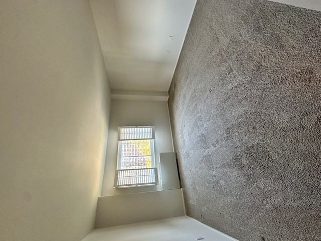 1111 University Boulevard West - Photo 3 of 13