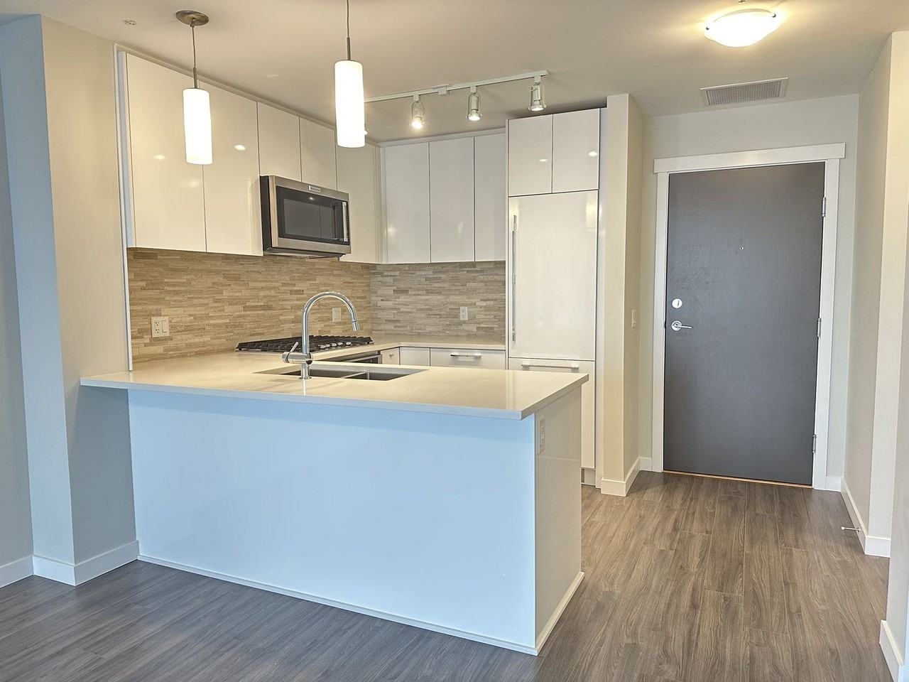 9551 Alexandra Road #309 - Photo 5 of 18