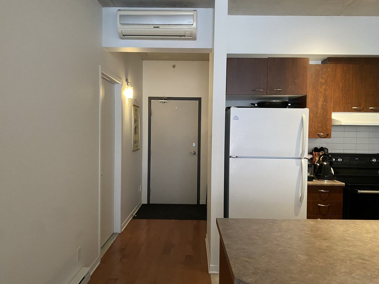 6363 Boulevard Saint-Laurent #604 - Photo 3 of 13