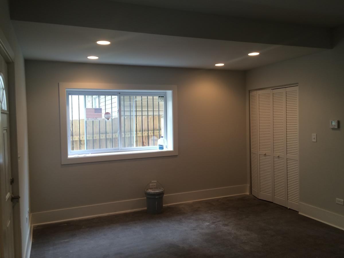 1641 W 21st St - Photo 6 of 14