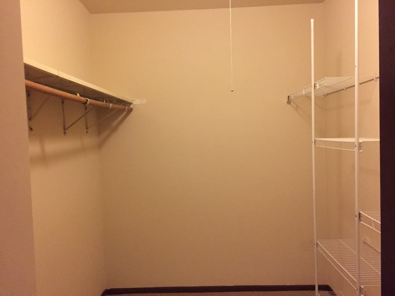 950 Cross Creek Dr N #BB2 - Photo 2 of 4