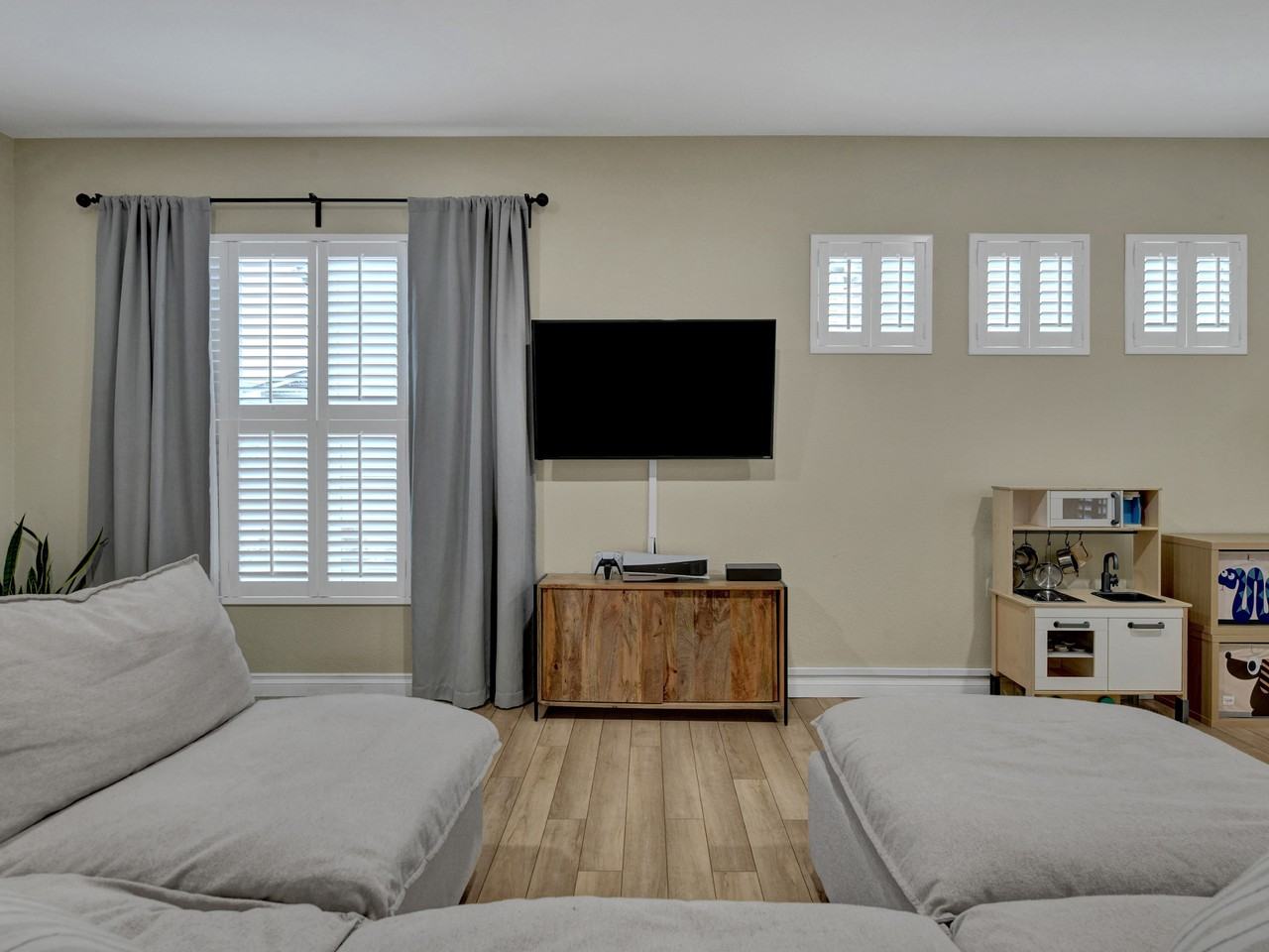 2209 Gilpin Ave #NA - Photo 3 of 29