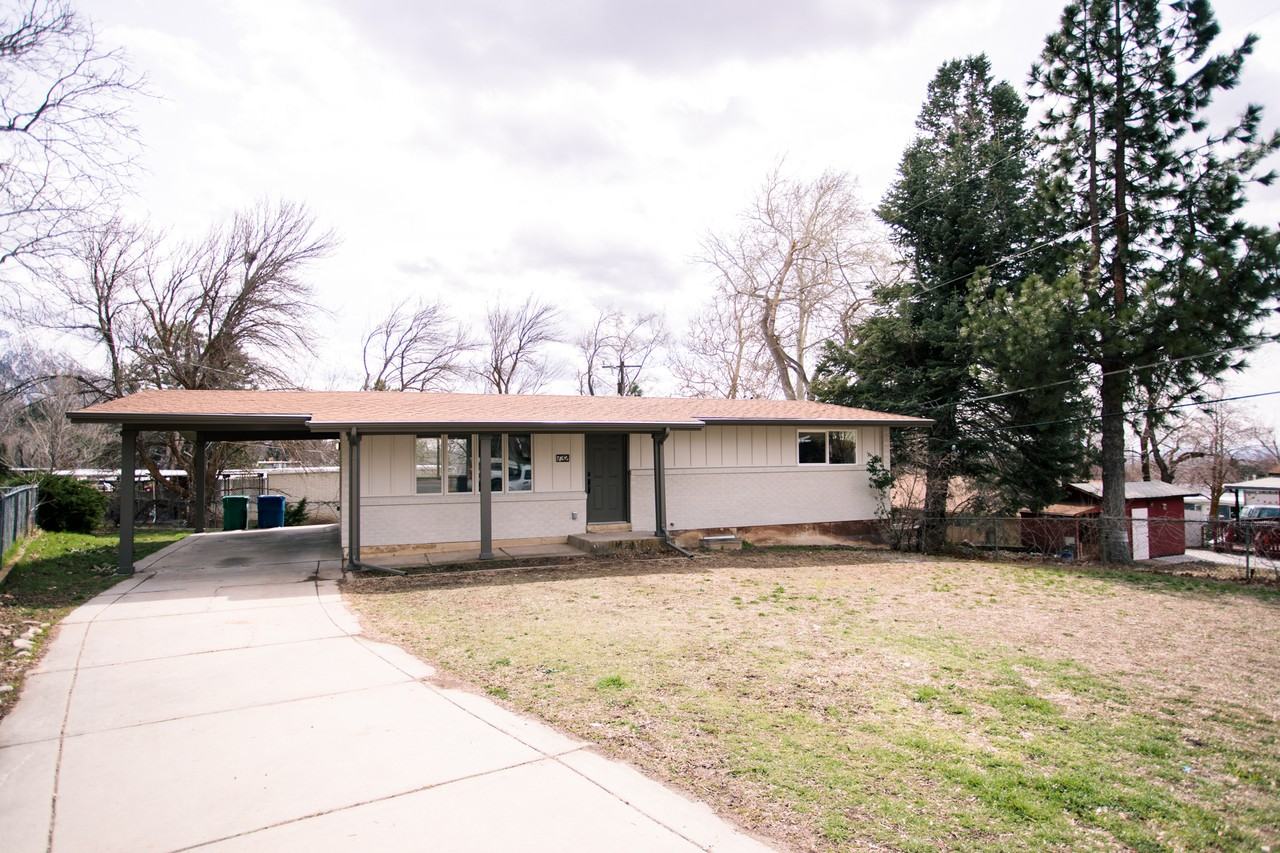 732 Hislop Dr #1 - Photo 2 of 23