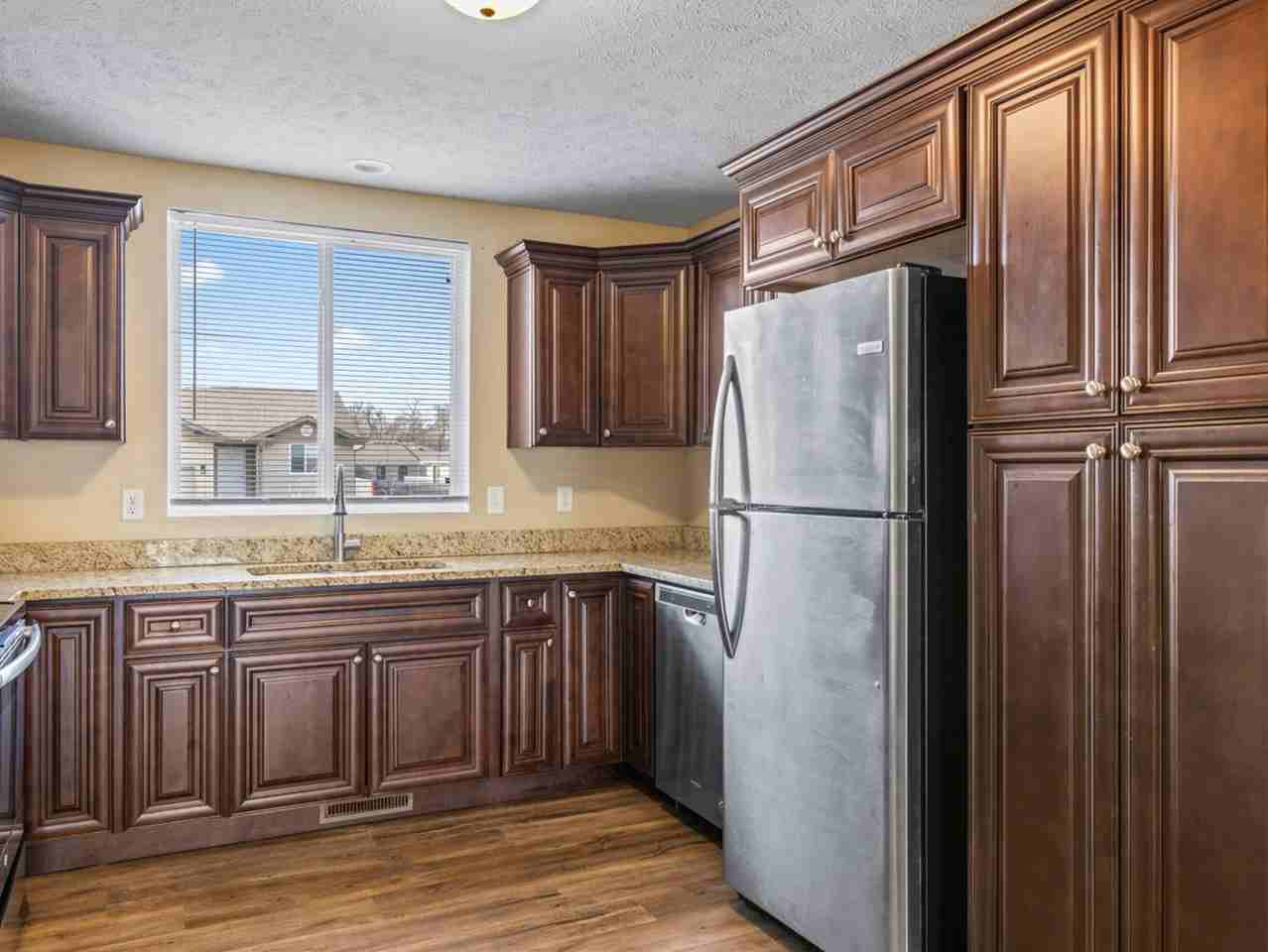2916 W Arlington St - Photo 4 of 26