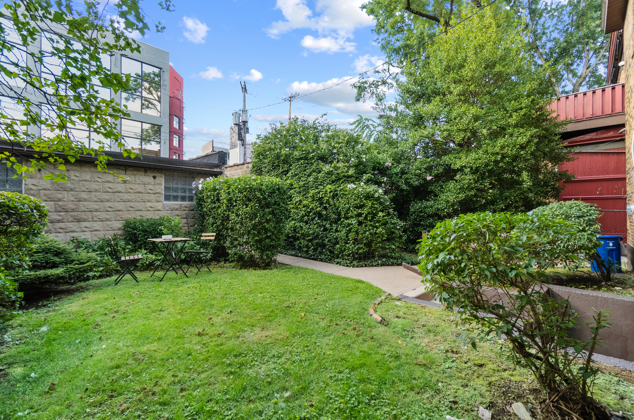 5823-5825 Alder Street - Charming Shadyside Duplex - Photo 3 of 6