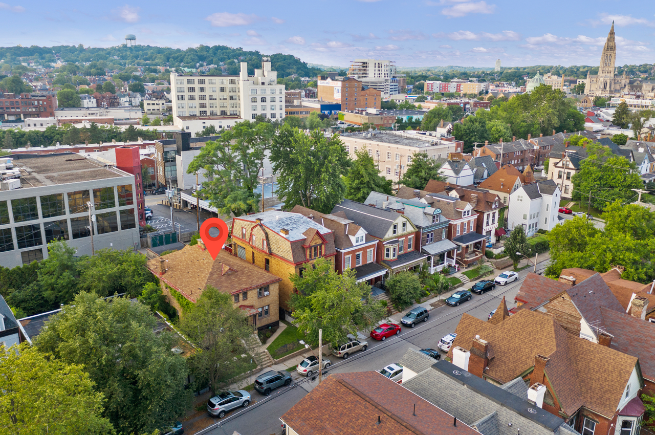 5823-5825 Alder Street - Charming Shadyside Duplex - Photo 4 of 6