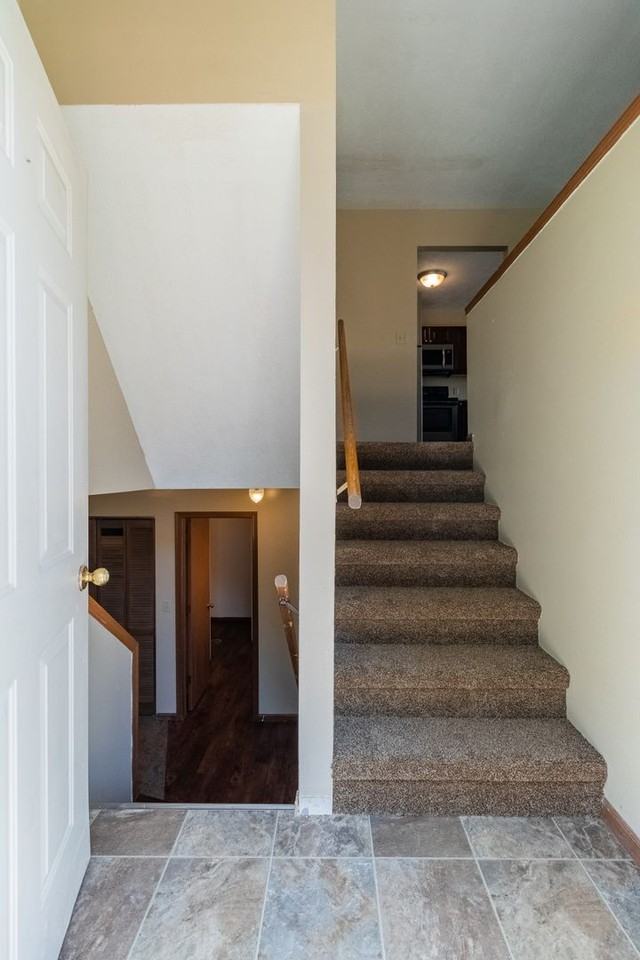 2231-2237 SW 19 - Photo 2 of 23