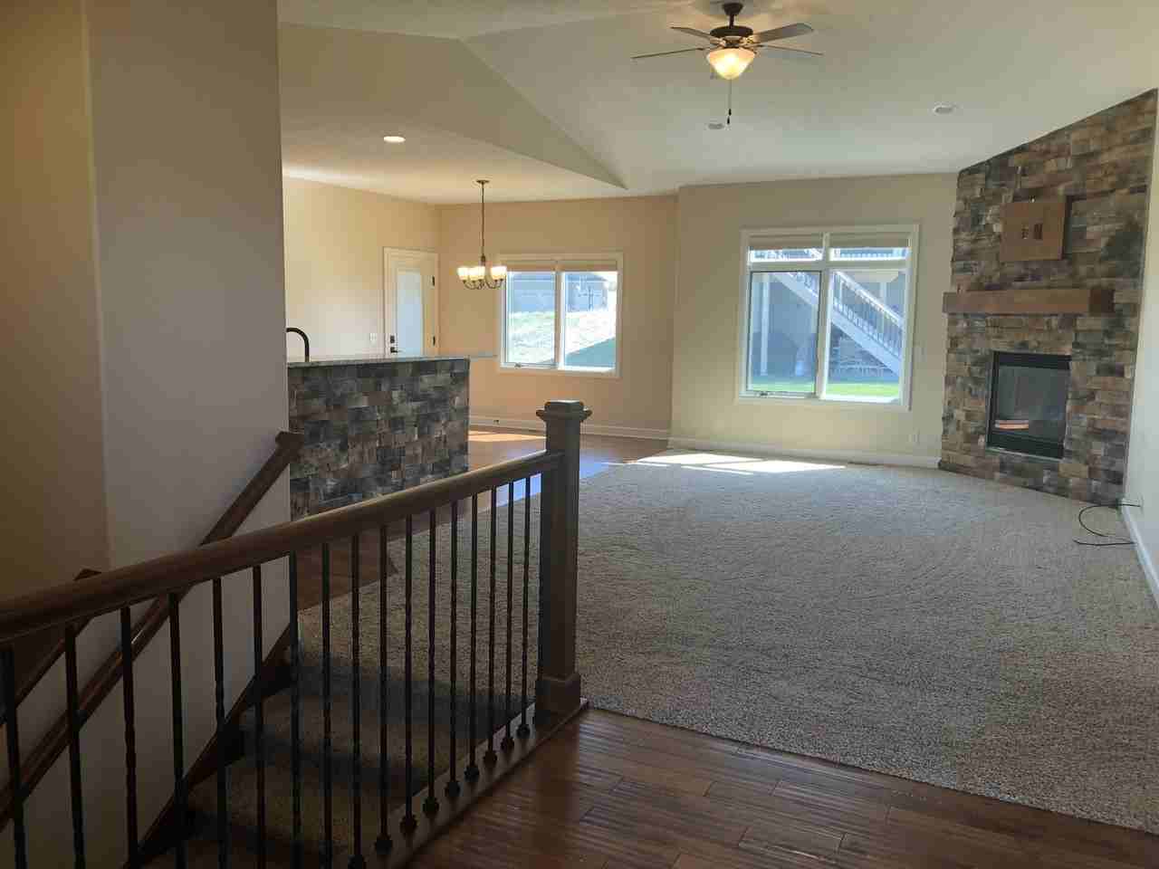 7540 S 77th St - Photo 3 of 25