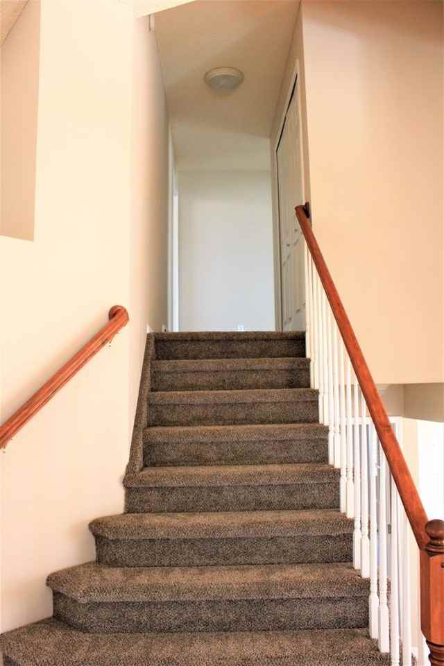 8236 Radcliff Dr - Photo 7 of 27