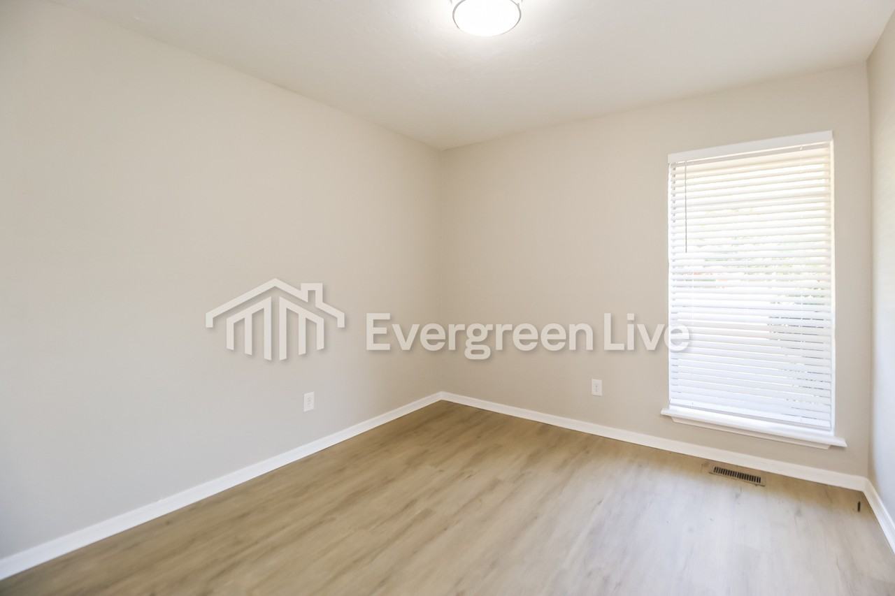 13341 Nw 84th St - Photo 6 of 19