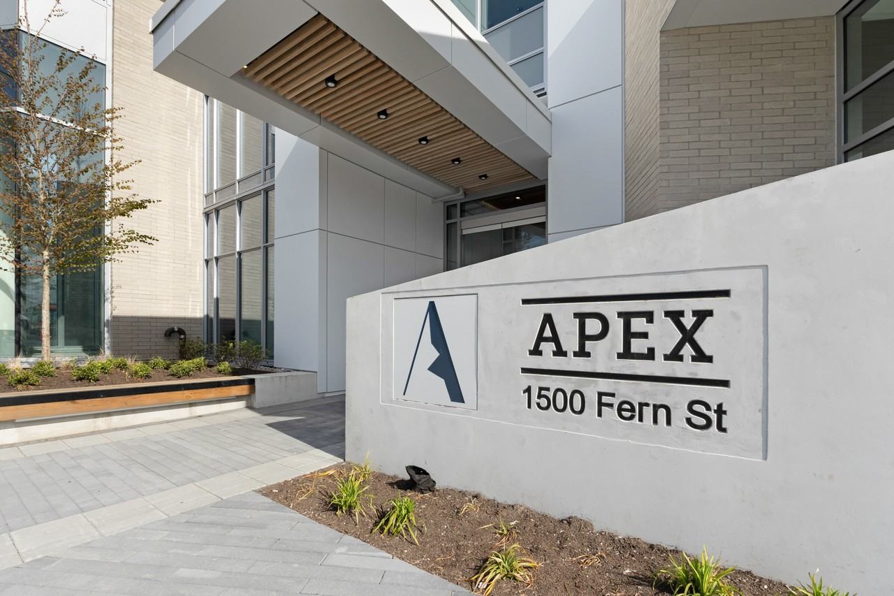 1500 Fern Street #802 - Photo 3 of 31