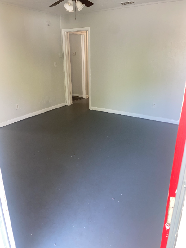 1594 West 29th Street - Photo 4 of 8