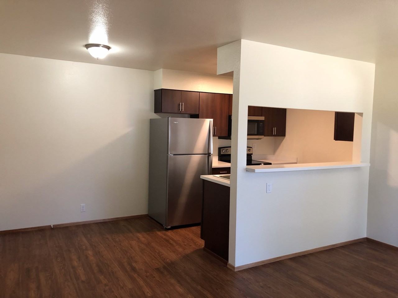 1077 Shadowbrook Way - Photo 5 of 24