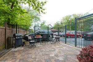 featured image of 1936 Wesley Ave