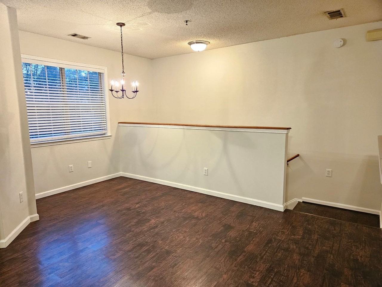 510 Spring Heights Ln Se - Photo 2 of 13