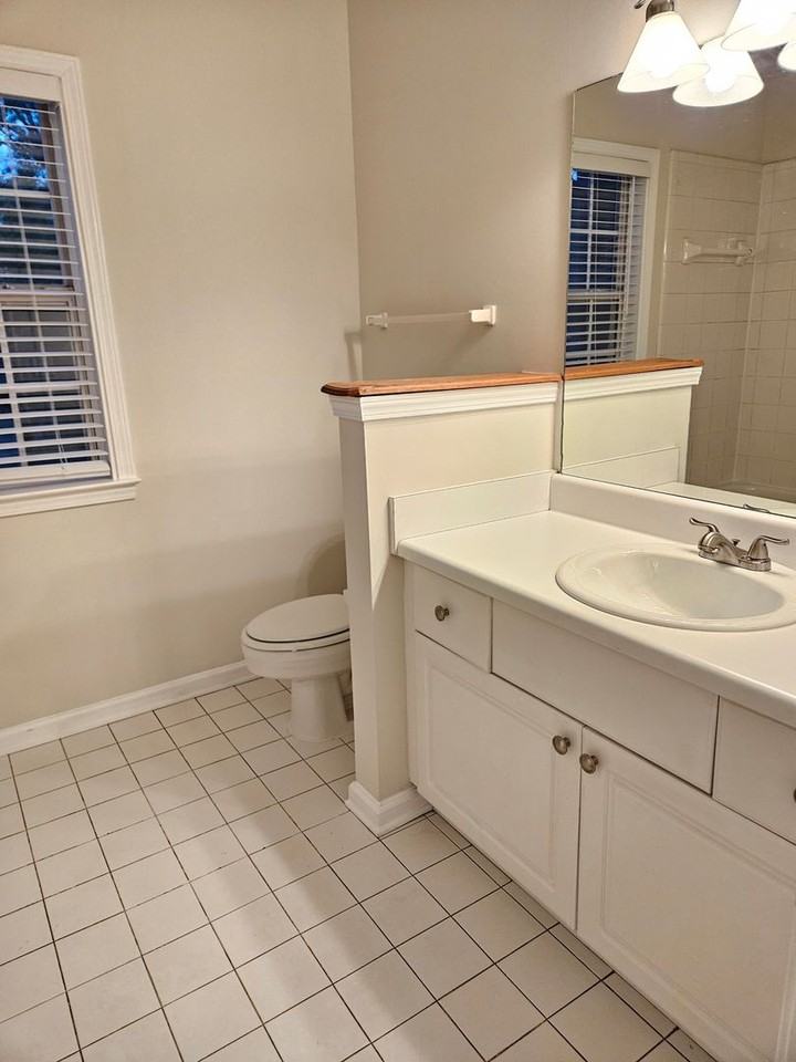 510 Spring Heights Ln Se - Photo 7 of 13