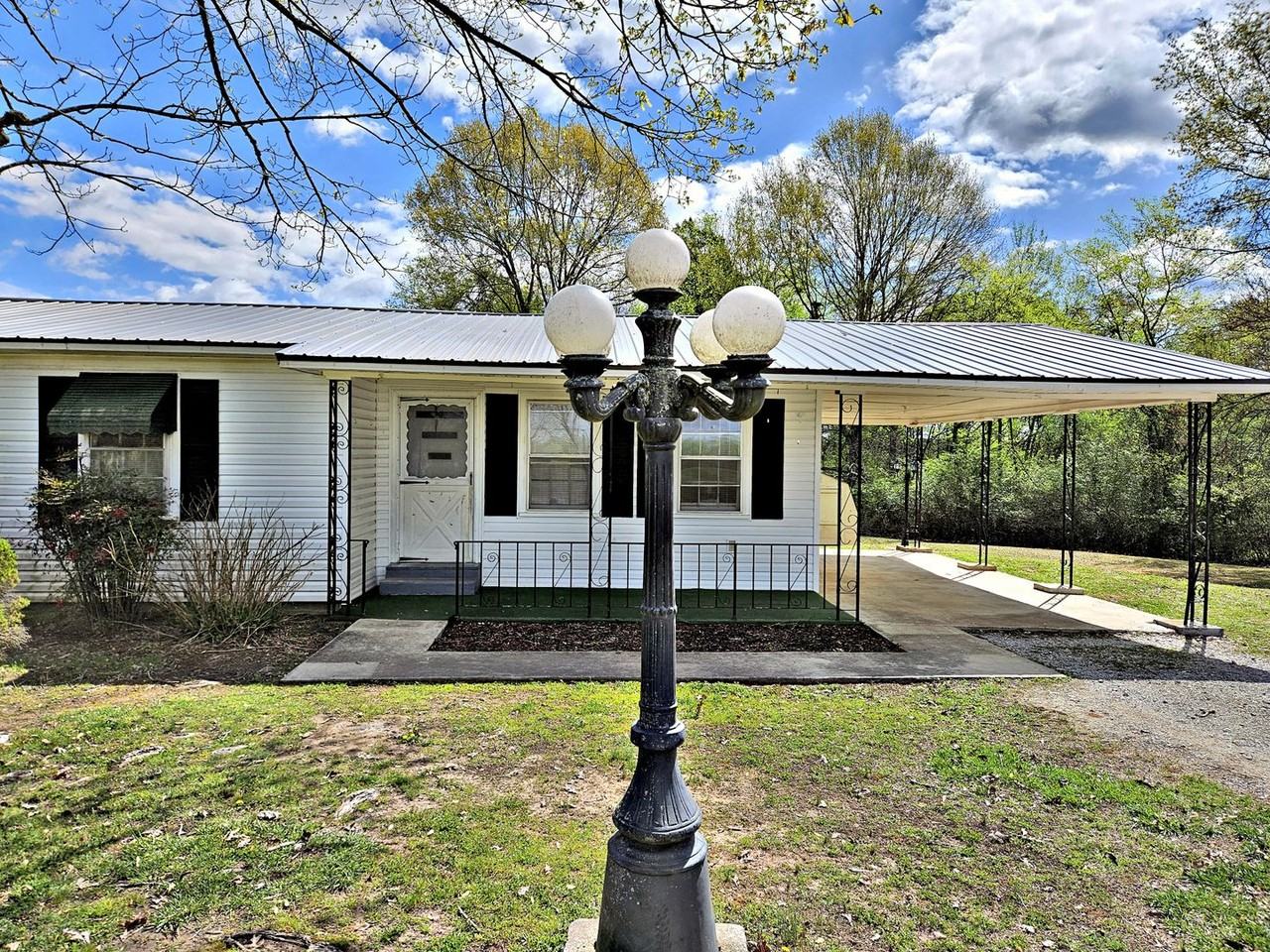 8665 County Road 150 - Photo 2 of 22