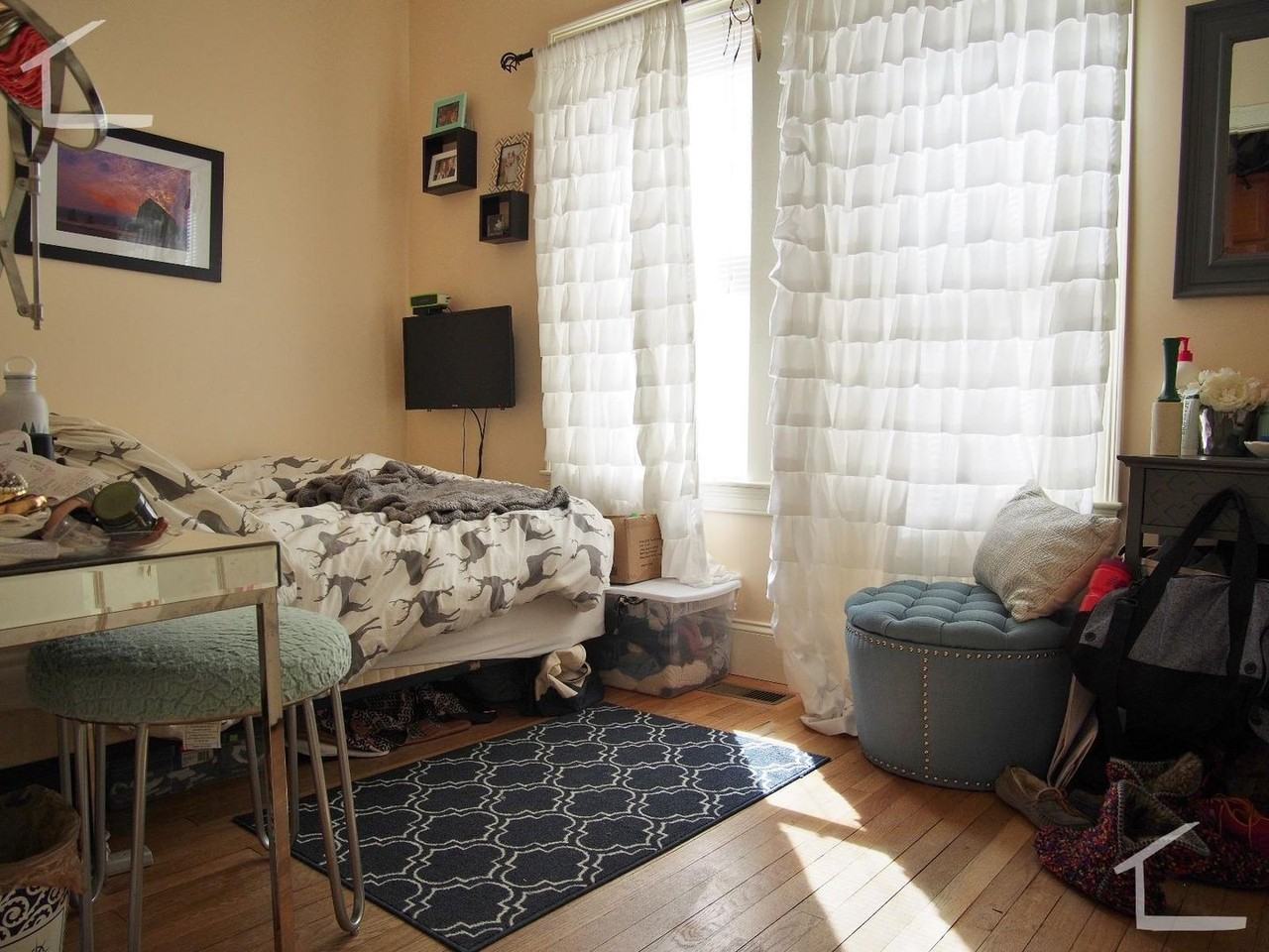 25 Lothrop St - Photo 4 of 23