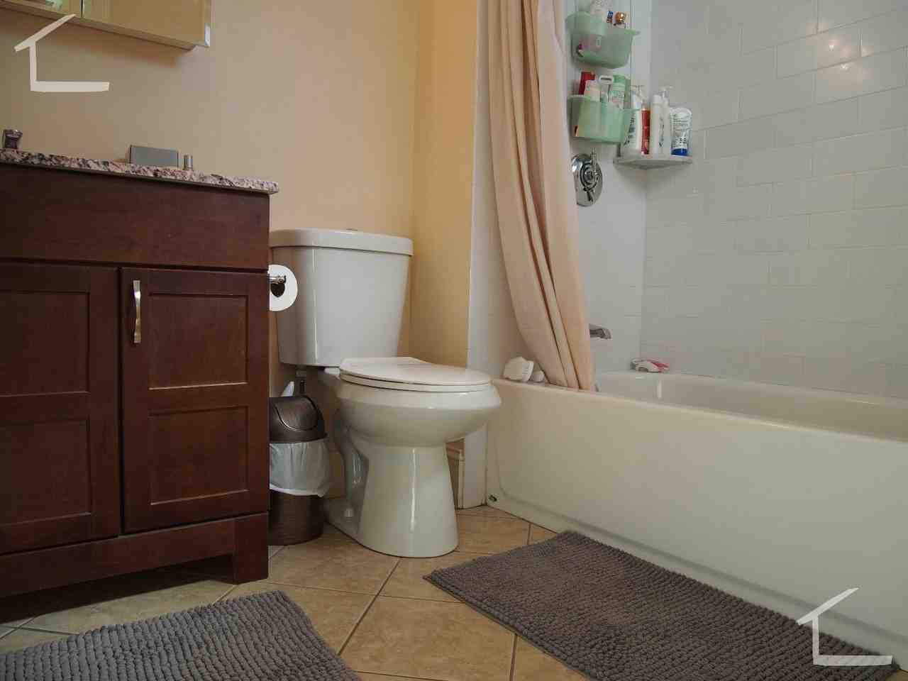 25 Lothrop St - Photo 7 of 23