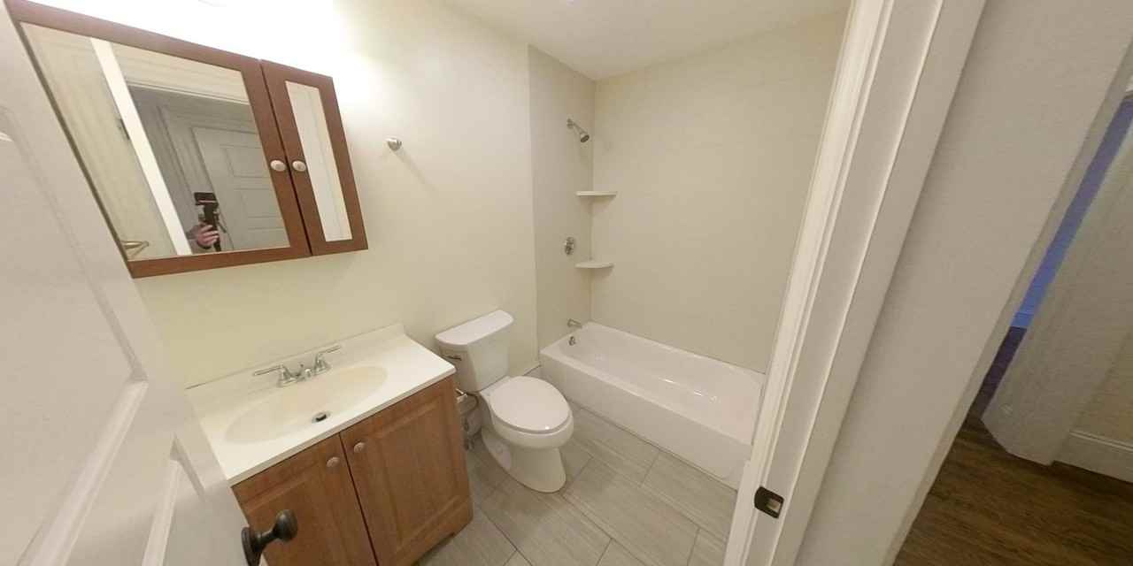 29 Commonwealth Terrace - Photo 7 of 9