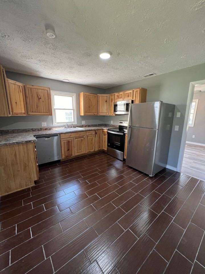 1723 W Webster St - Photo 7 of 18