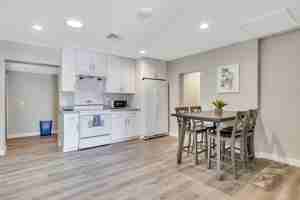 featured image of W Darrow St