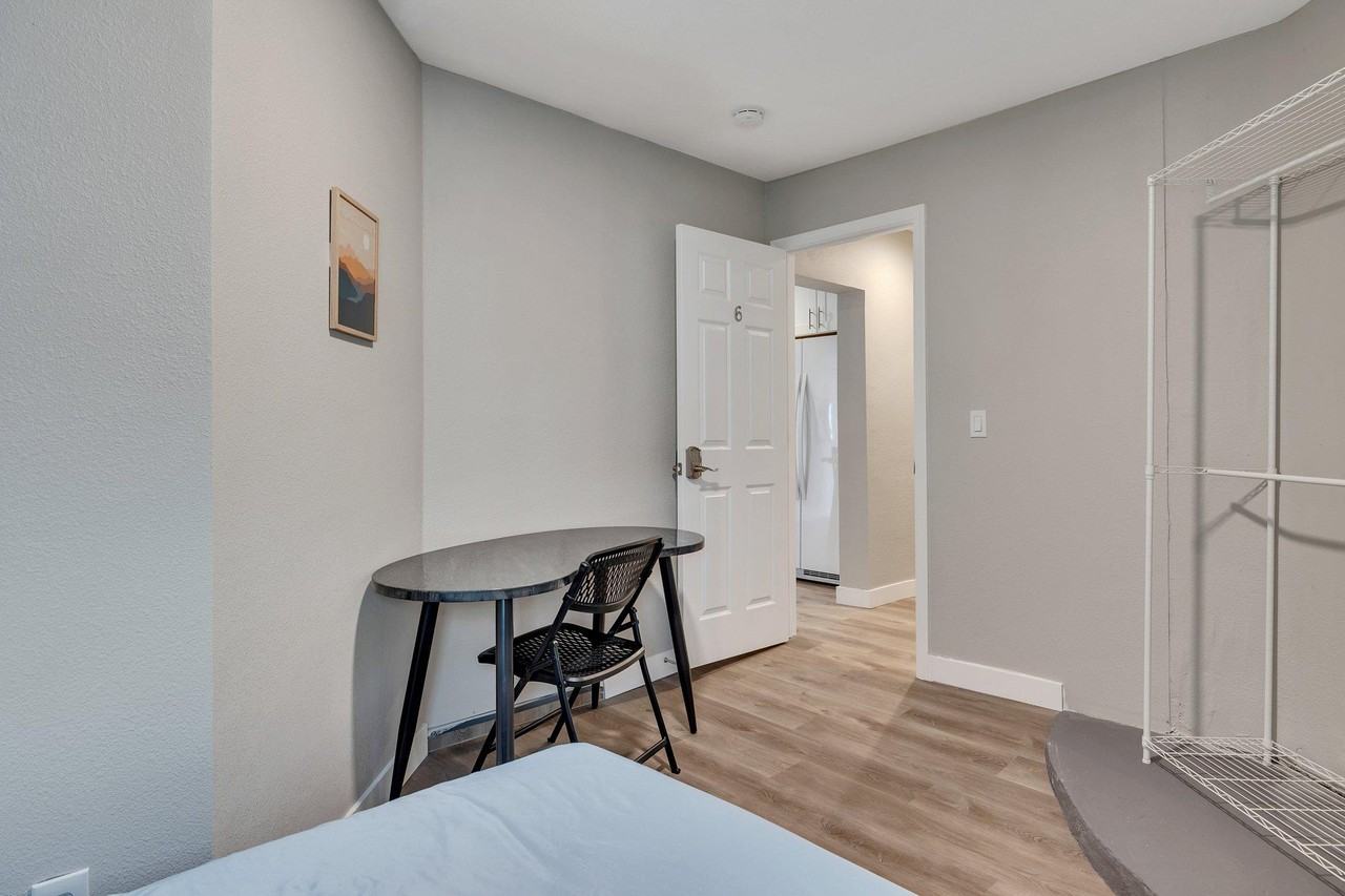 W Darrow St - Photo 6 of 6