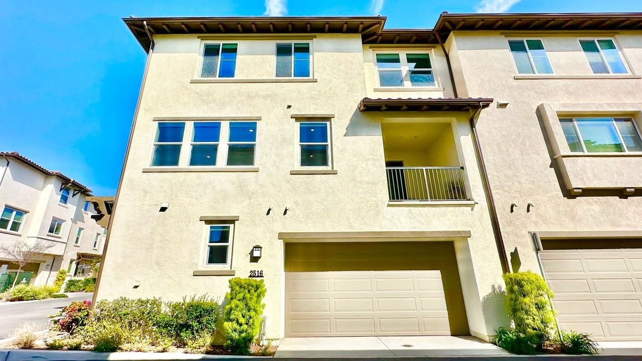 2516 Cheyne Way - Photo 2 of 42