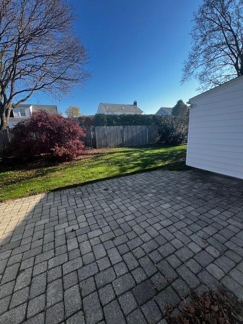 35 Mayfair Dr - Photo 3 of 19