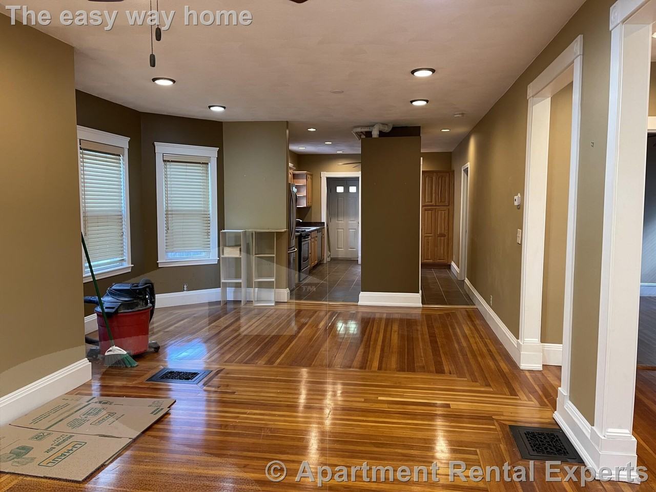12 Barton St #1