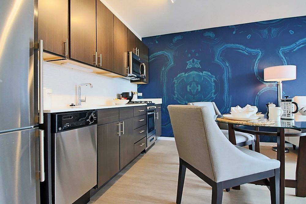 165 W Superior St #1-1 - Photo 4 of 25